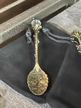 Load image into Gallery viewer, Spoons
