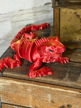 Load image into Gallery viewer, Iguana 3-D print
