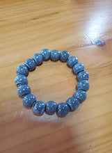 Load image into Gallery viewer, Beaded bracelets
